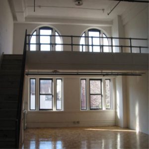 loft 2D in ballroom building 318 grand street williamsburg brooklyn